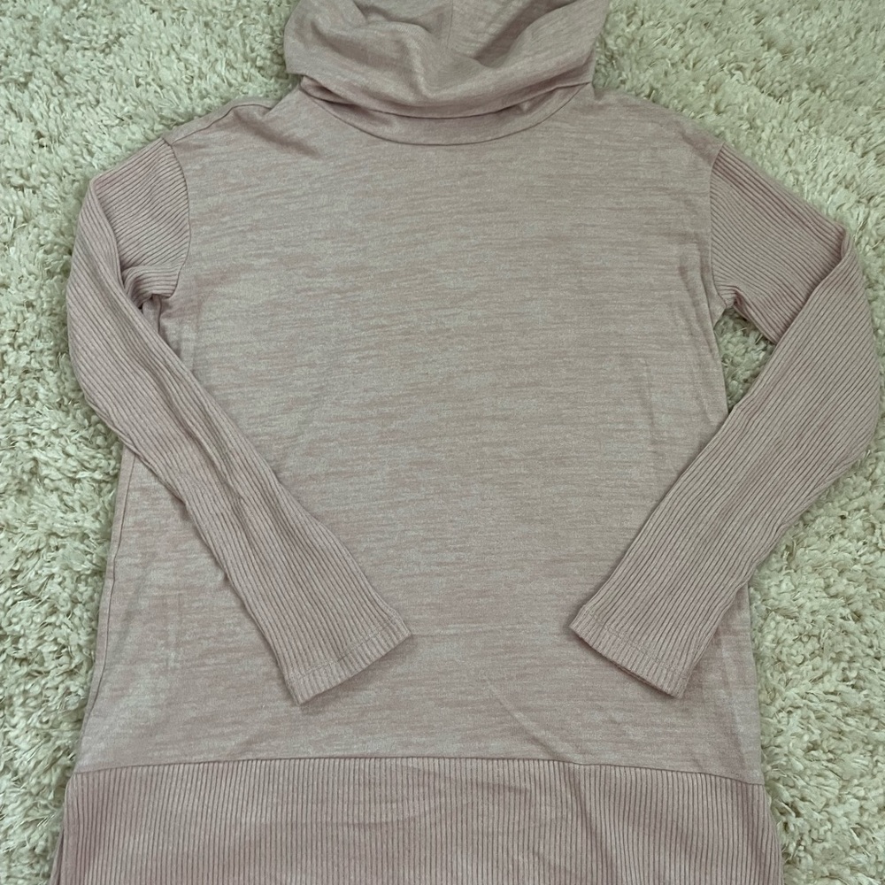 Womens Pink turtleneck from gap size small